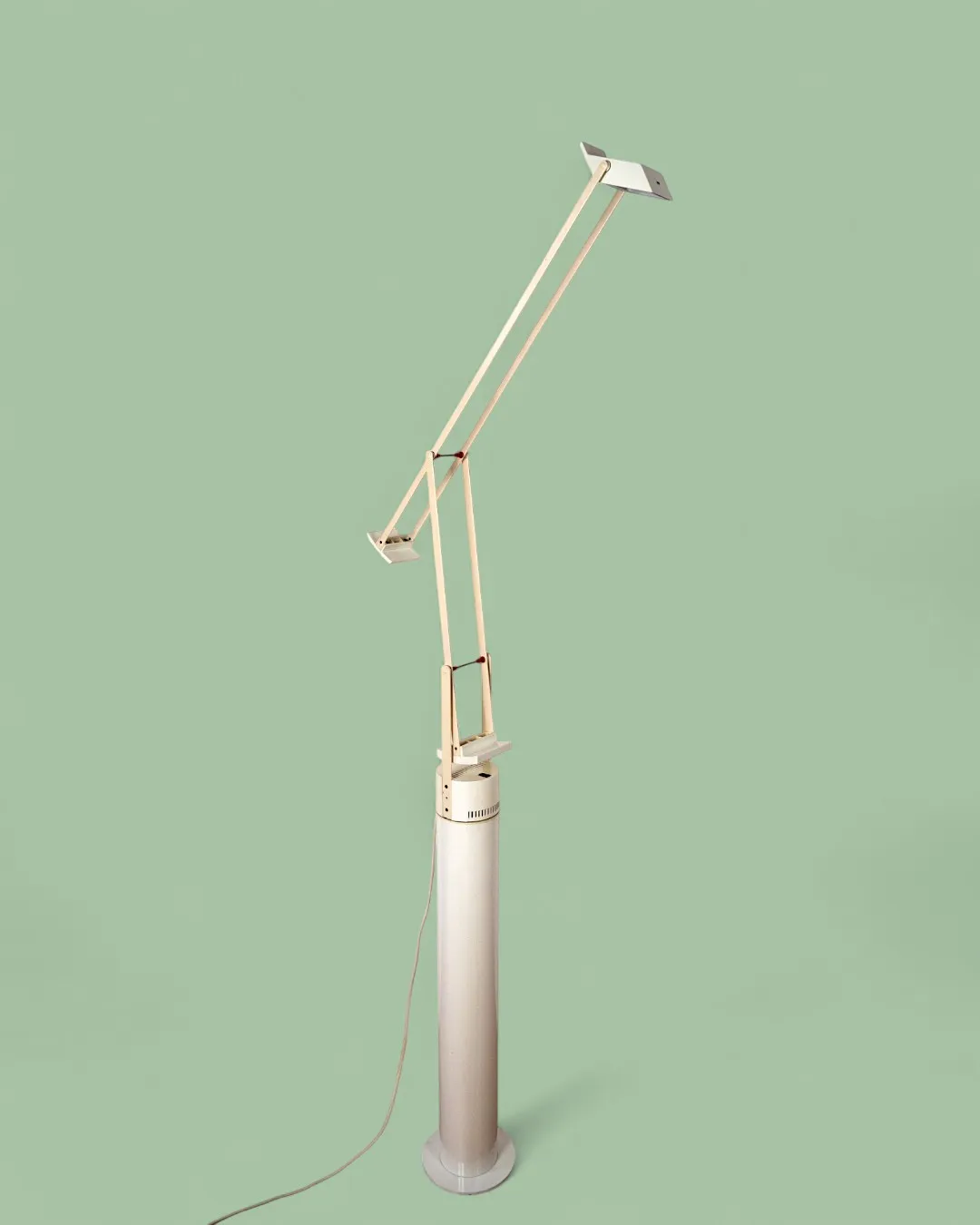 Lampa Artemide Tizio Terra | Ikona designu